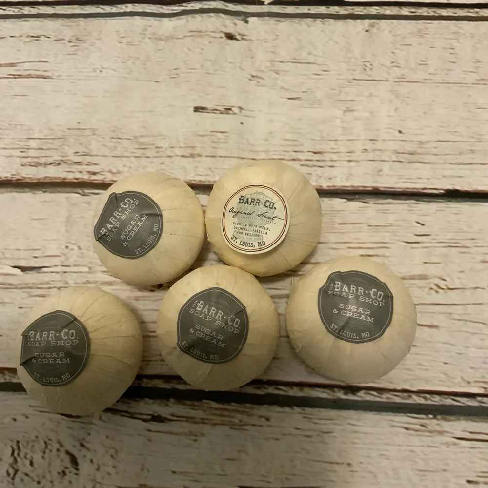 Barr Co Lot/5‎ Bath Bomb